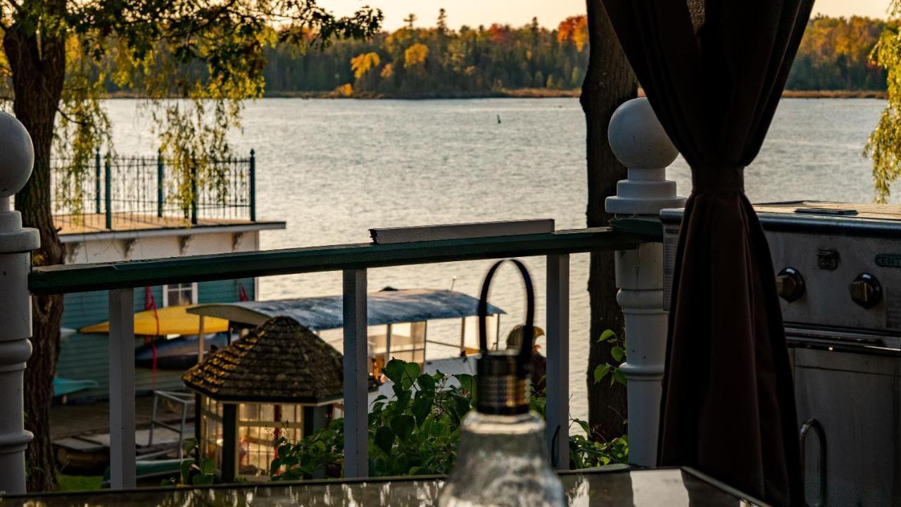 Windswept On The Trent Hotel Campbellford Buitenkant foto